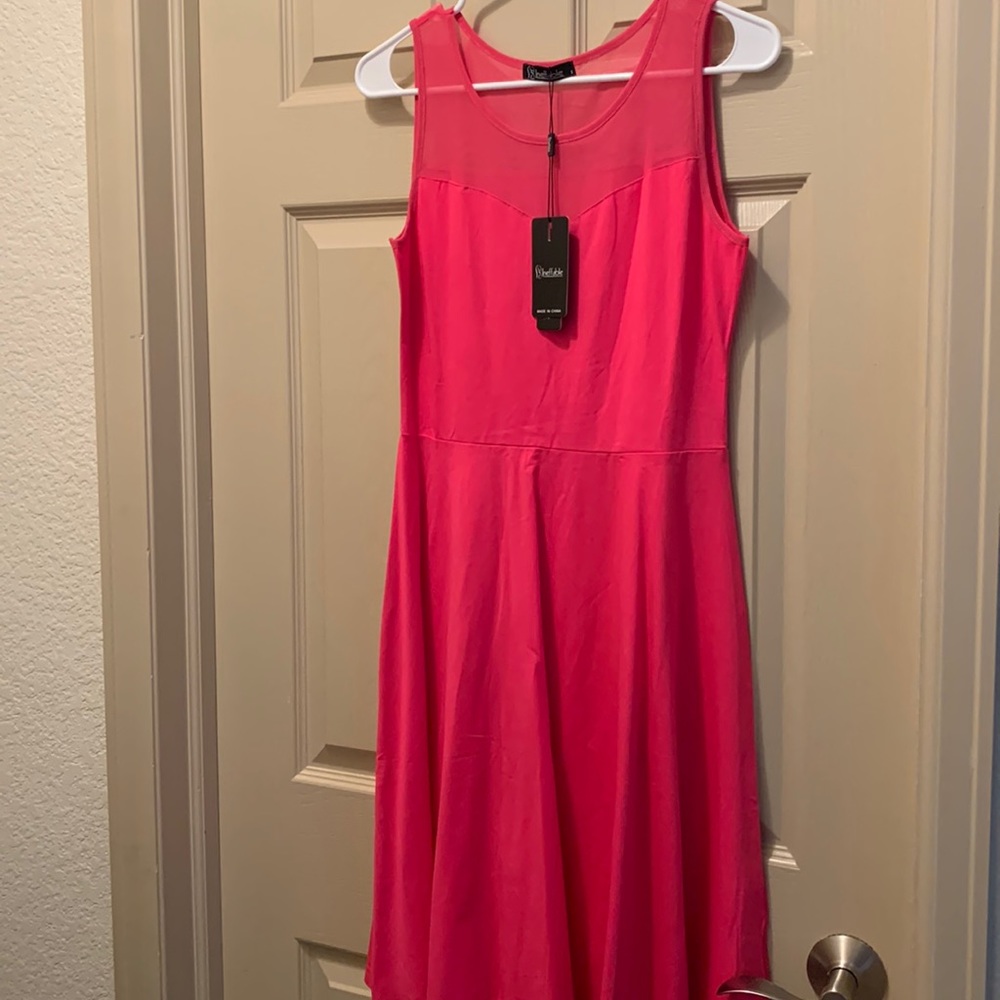 PINK SLEEVELESS CUTE DRESS SIZE SMALL